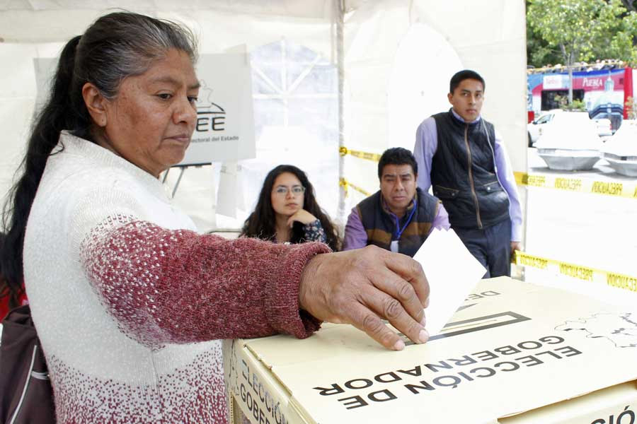 Especialistas en psicología analizan en la UDLAP cómo votamos los que votamos