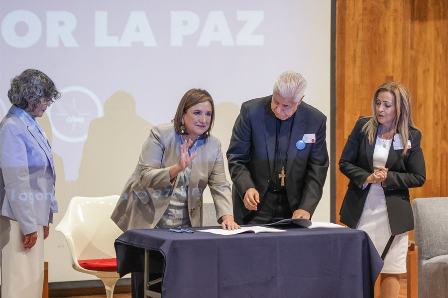 Firma Xóchitl Gálvez Compromiso Nacional por la Paz