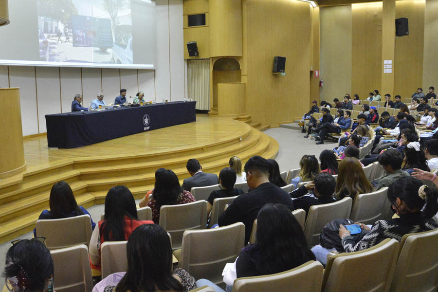 Presentan en la Facultad de Derecho de la BUAP libro sobre crítica jurídica y marxismo