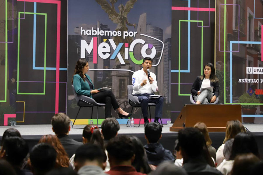 Presenta Lalo Rivera sus propuestas ante universitarios en el Foro “Hablemos por México”