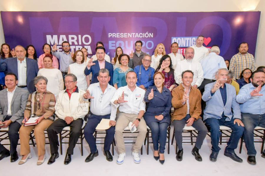 Presenta Mario Riestra al equipo por Puebla, hacia la presidencia municipal