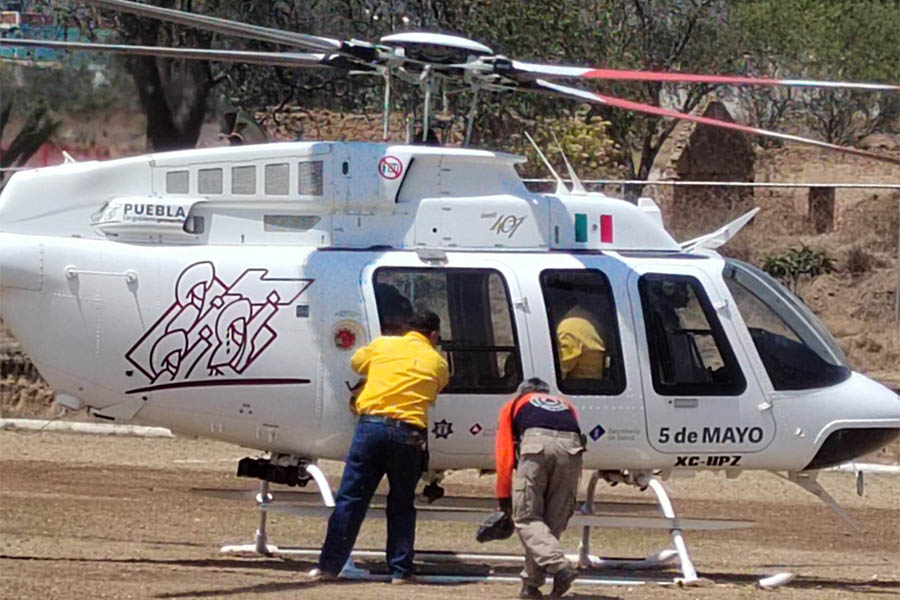 Continúa incendio en Libres, realizan sobrevuelo para determinar estrategias y combatir el fuego