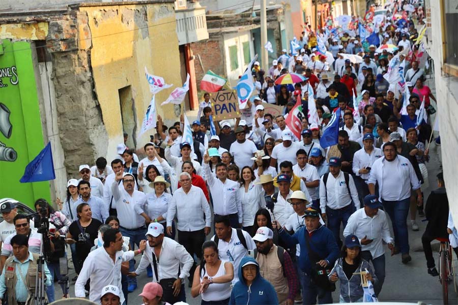 Lalo Rivera marcha en San Martín Texmelucan por una Puebla sin miedo