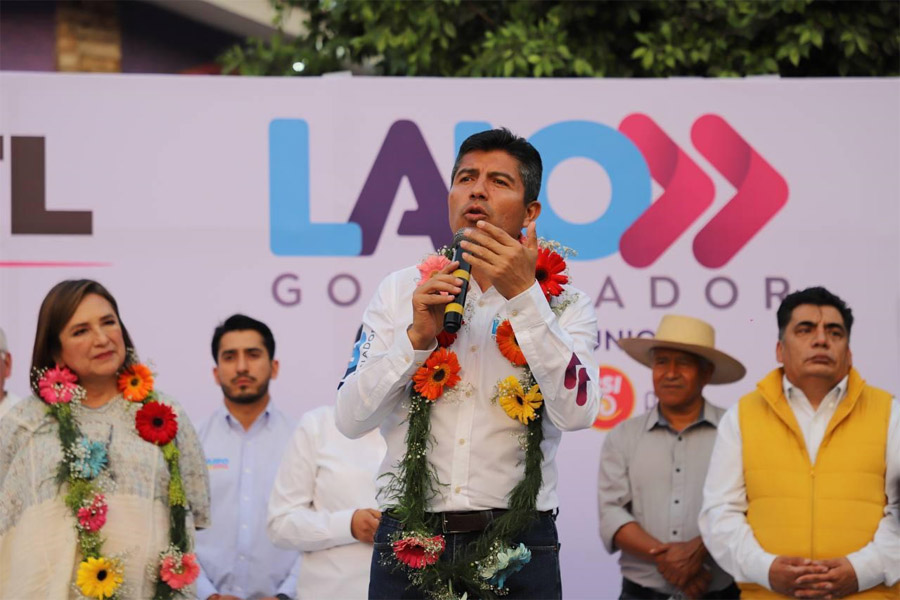 Lalo Rivera marcha en San Martín Texmelucan por una Puebla sin miedo