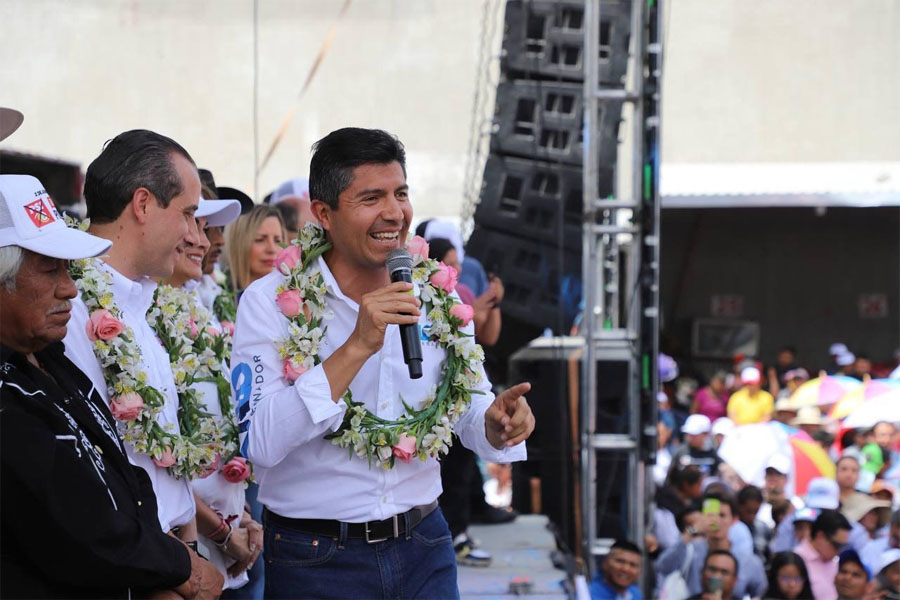 Lalo Rivera pavimentará calles de la Central de Abasto