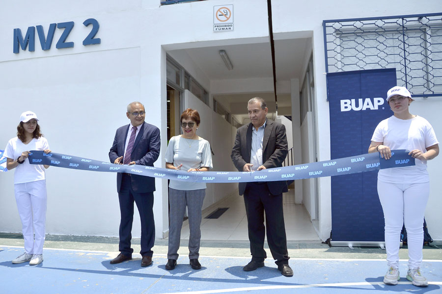 La Rectora María Lilia Cedillo inaugura auditorio de posgrado y cubículos para docentes en la FMVZ