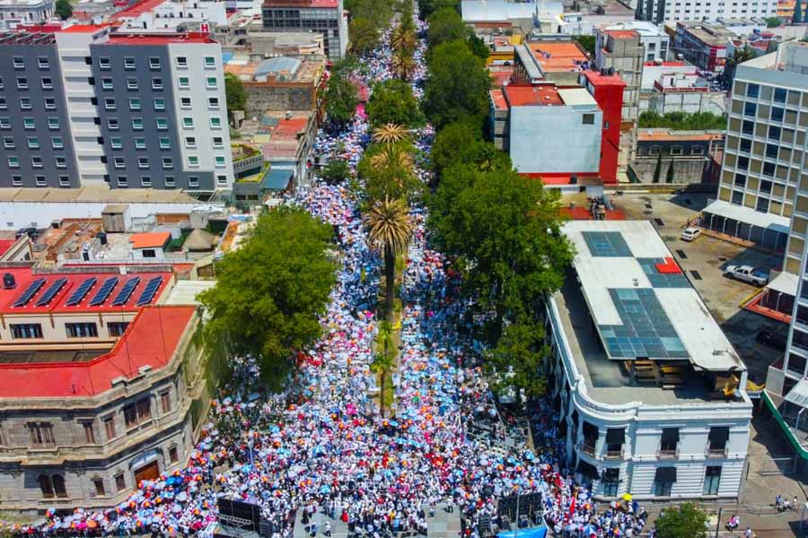 Ante más de 38 mil personas Lalo Rivera cierra su campaña