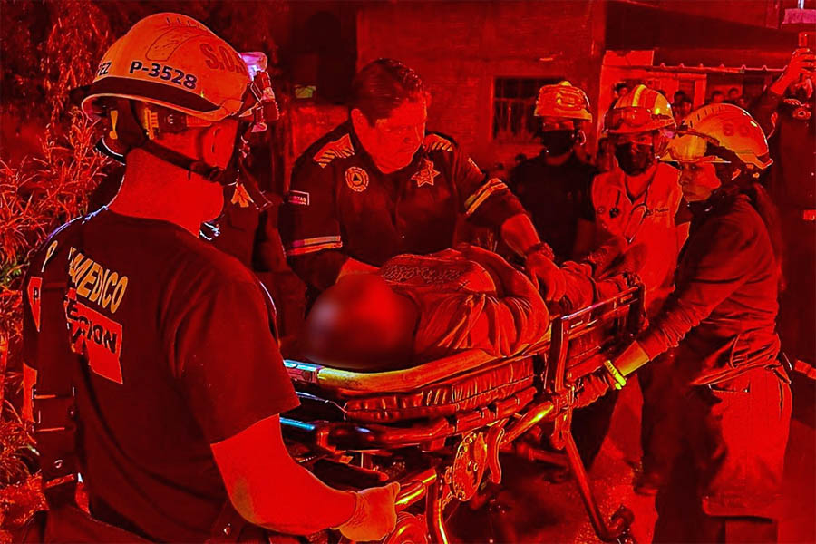 Rescató policía municipal de Puebla a familia que cayó a barranco