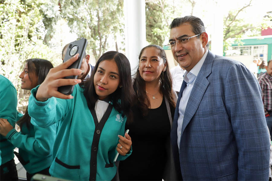 Gobierno hace equipo con padres de familia: Sergio Salomón