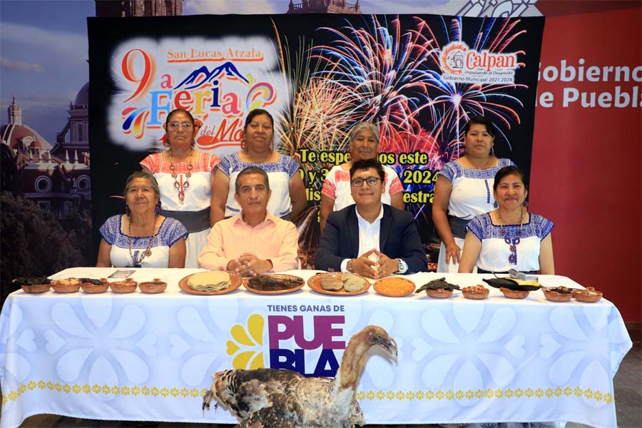 Feria del Mole de Calpan impulsa a cocineras tradicionales