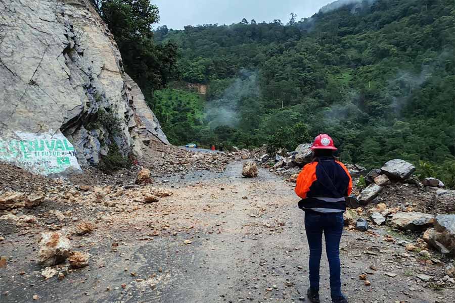 Permanece en monitoreo tramo en la carretera Zacatlán-Tenango