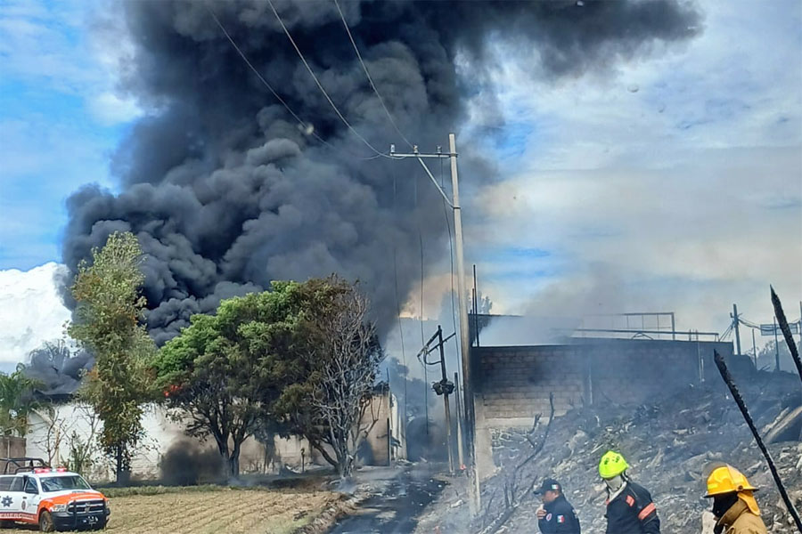 Solo daños materiales dejó Incendio en Atzompa