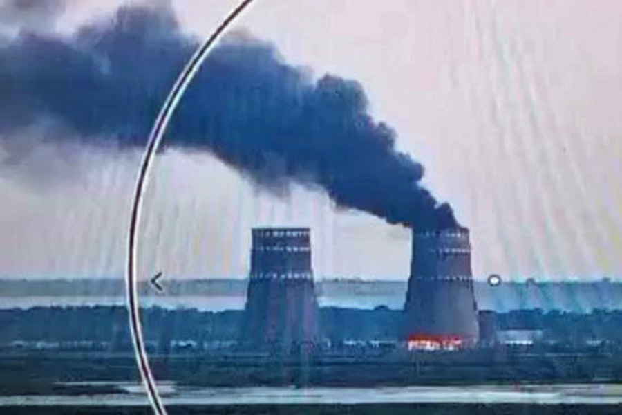 Incendio en central nuclear escala crisis en Ucrania; la mayor planta de Europa