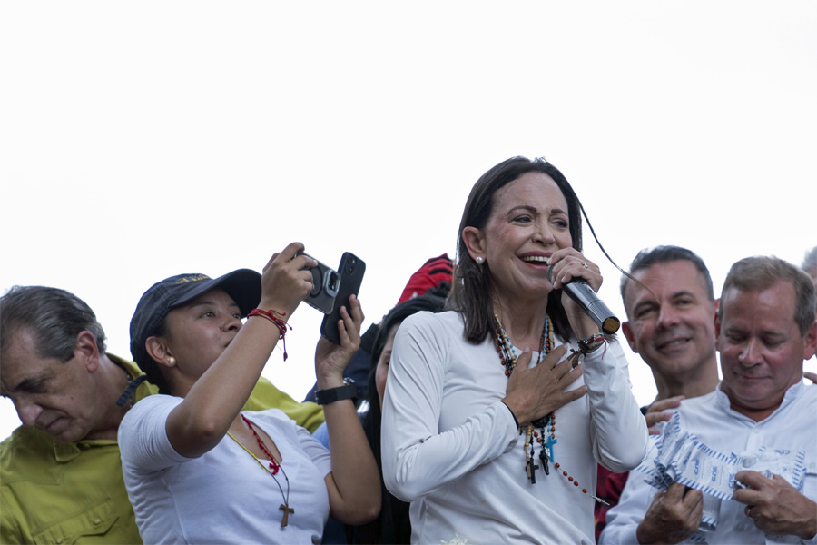 Desafían a Maduro: reaparece la opositora María Corina Machado