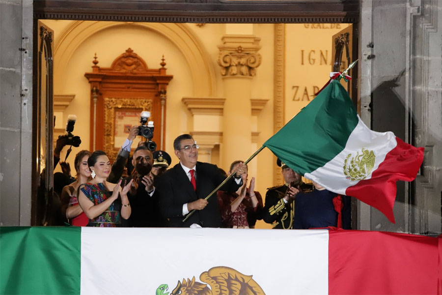 Puebla celebra 214 Aniversario del Grito de Independencia