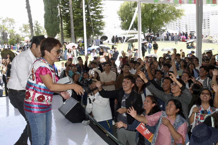 La BUAP celebra la tradicional fiesta mexicana