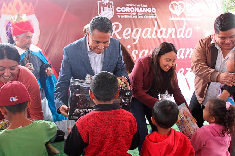 Celebró Armando Aguirre y Reyes Magos a menores de Coronango