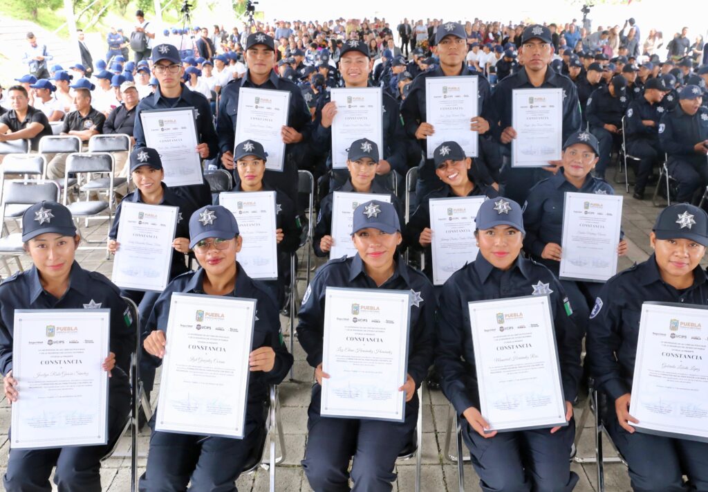 Policías graduadas